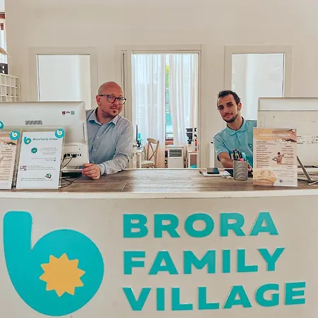 Brora Family Village 호텔 3*