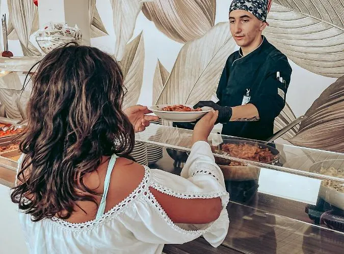 Brora Family Village 3* 丽都迪萨维奥