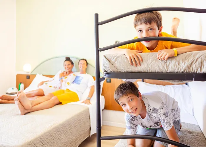 Brora Family Village 3* 丽都迪萨维奥